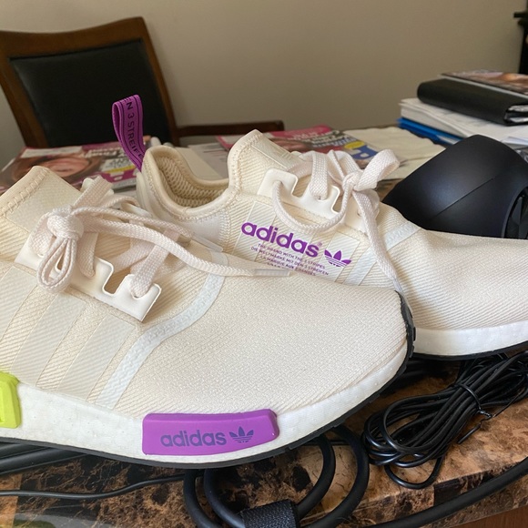 Adidas NMD - Picture 1 of 4